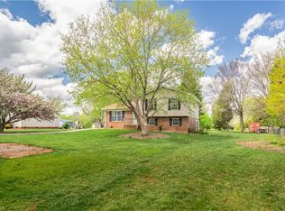 166 Greenhaven Dr, Lexington, NC 27292