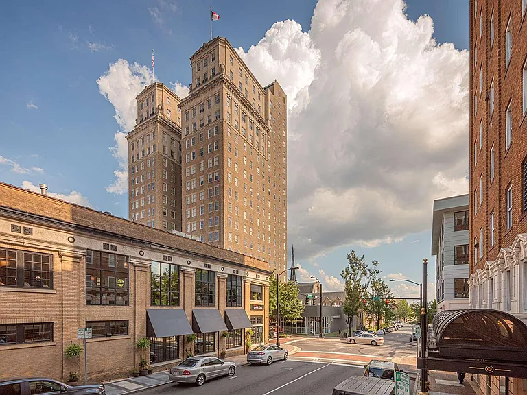 Nissen Building Apartments — Photo 10