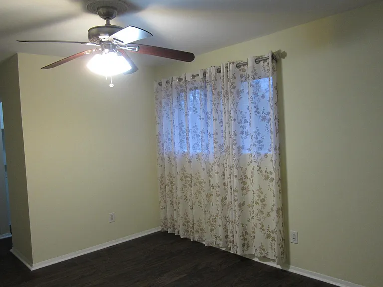 1200 Schaub Dr — Photo 14