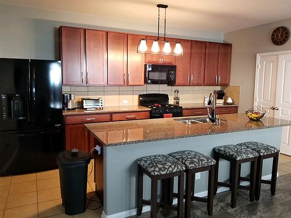 4th image of 3206 Lauren Oaks Ln
