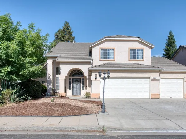 2595 Coventry Ave, Clovis, CA 93611