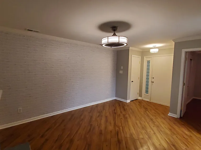 3619 Mill Run — Photo 8