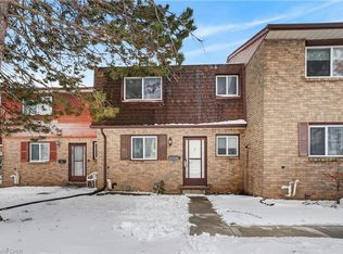 175 Siebert Ave #2, Kitchener, ON N2C 2M1