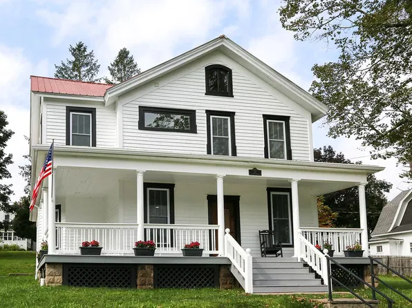 22 Dubois St, Livingston Manor, NY 12758