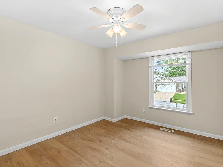 378 Novara Dr — Photo 15