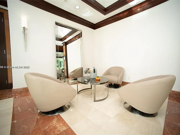 16400 Collins Ave #9 — Photo 26