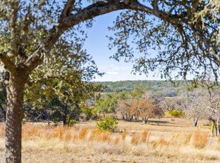 67 Thriving Oak Dr, Fredericksburg, TX 78624