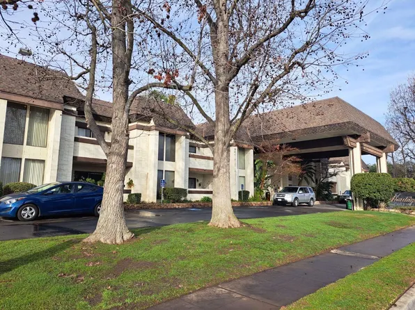 4919 N Millbrook Ave APT 123, Fresno, CA 93726