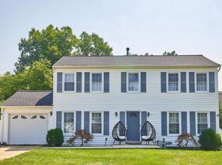 9609 Podium Dr, Vienna, VA 22182