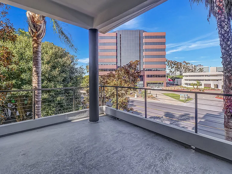 Axis 2300 Apartments — Photo 37