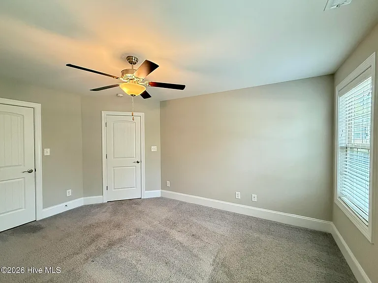 121 Lark Dr — Photo 26