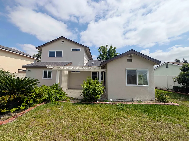 20239 Damietta Dr — Photo 25