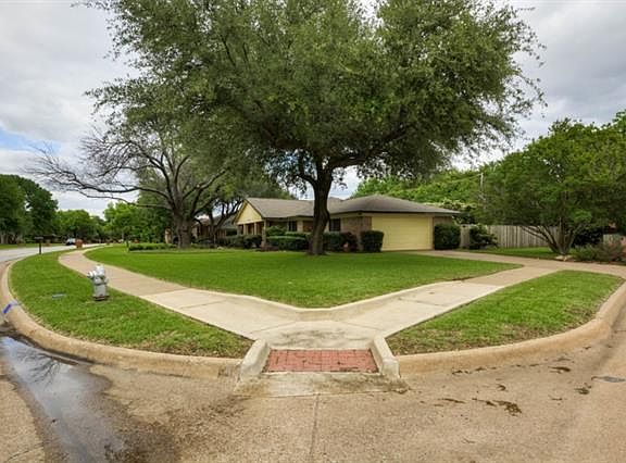 3rd image of 4721 Michelle Dr