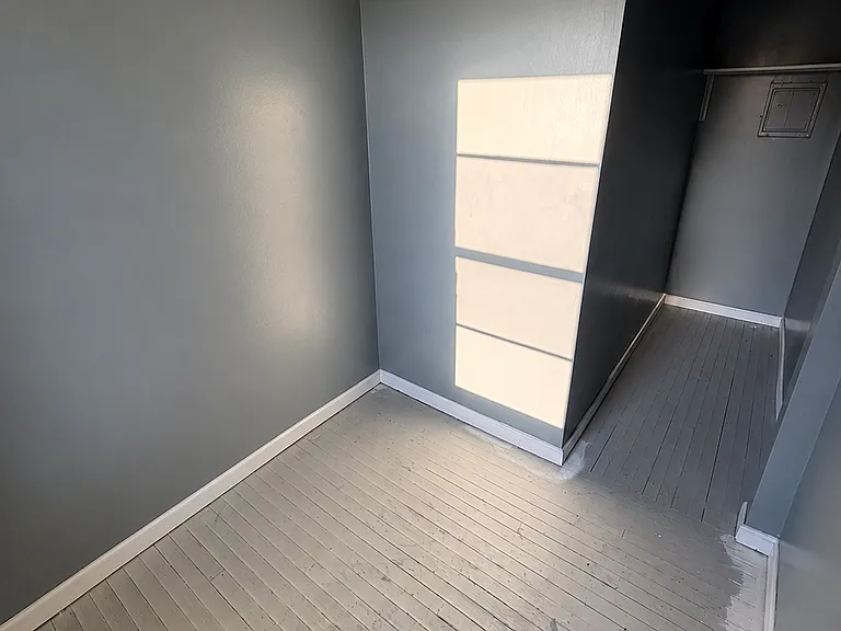 722 2nd Ave #2 — Photo 12