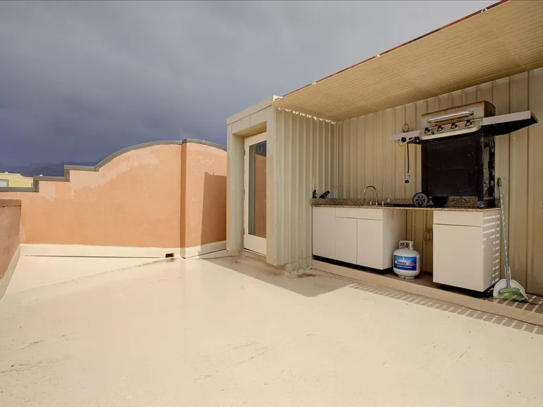 2450 E Blue Diamond Dr — Photo 34