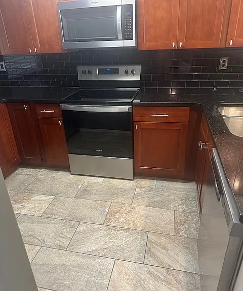 2900 Marina Shores Dr #107 — Photo 5