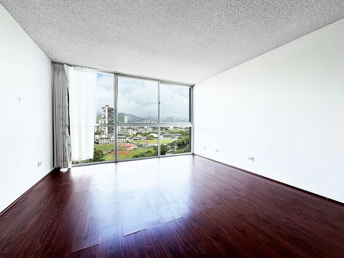 Building Photo - 2211 Ala Wai Blvd #1914