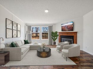 243 Peacock Ln, Kenly, NC 27542