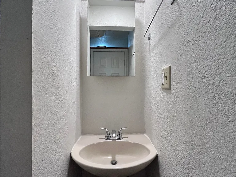 730 E Limberlost Dr #111B — Photo 7