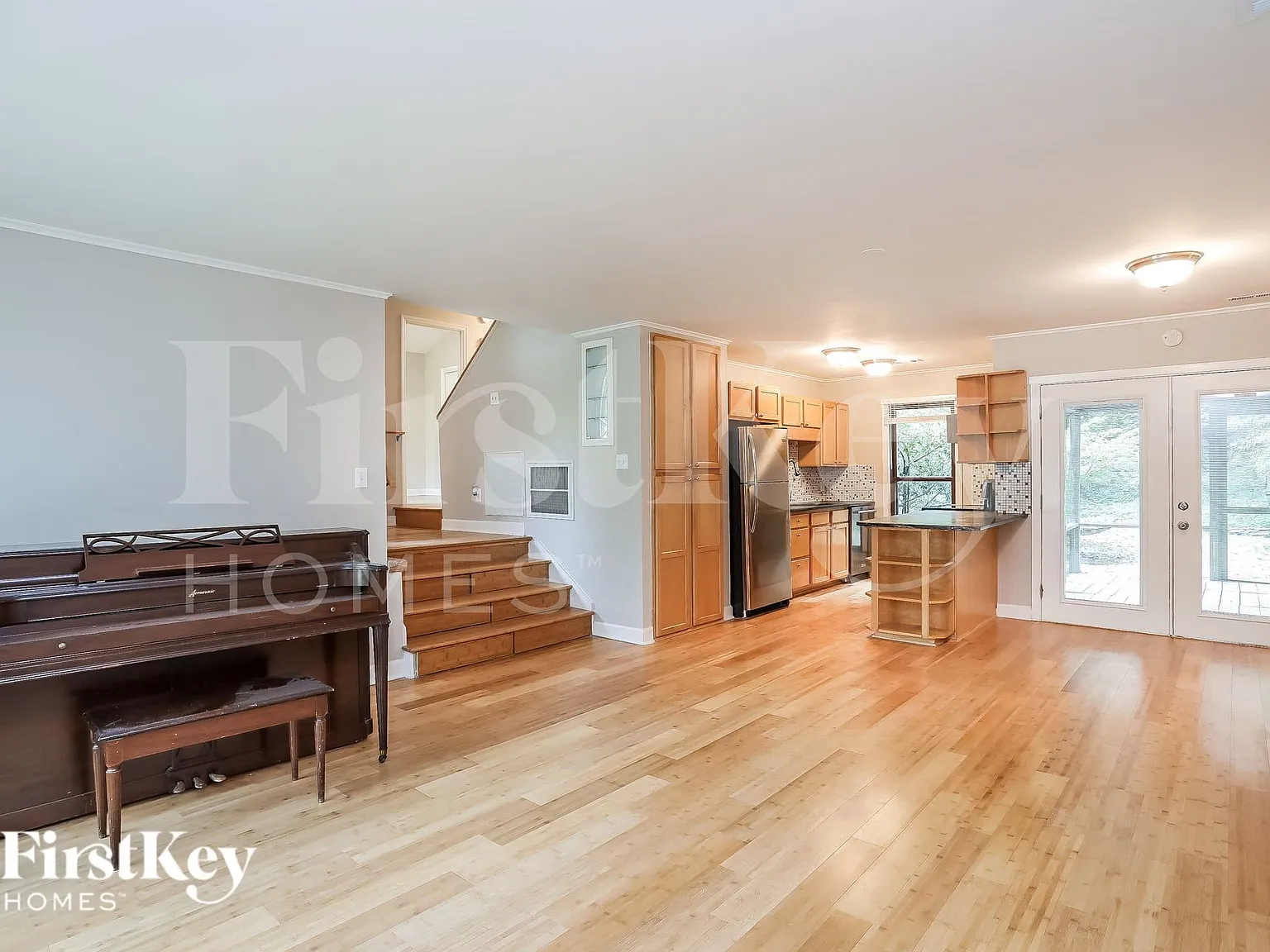 3 bed, 2.0 bath, 1512 sqft, $2,165 — Photo 4