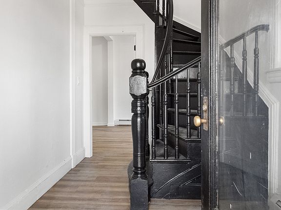 5th image of 2 Hudson Ave Floor 1
