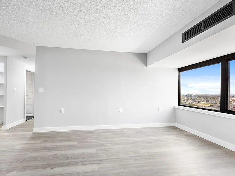 Atlantic Apartments — Photo 19