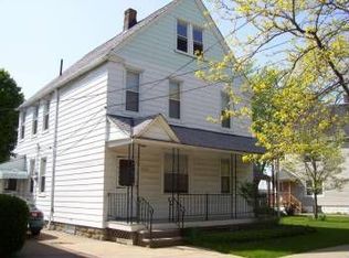 2072 Halstead Ave, Lakewood, OH 44107
