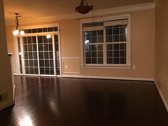 5th image of 13656 Venturi Ln