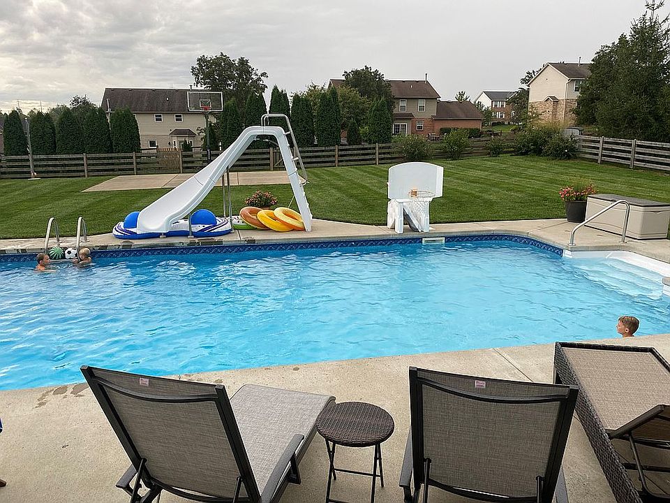 2nd image of 4881 Brooke Hill Ct