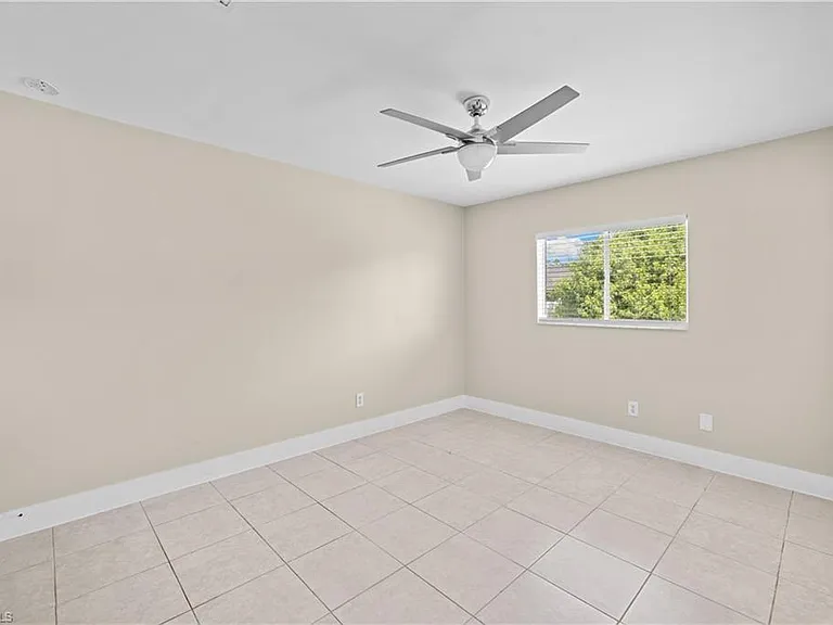 909 Jaguar Blvd — Photo 16