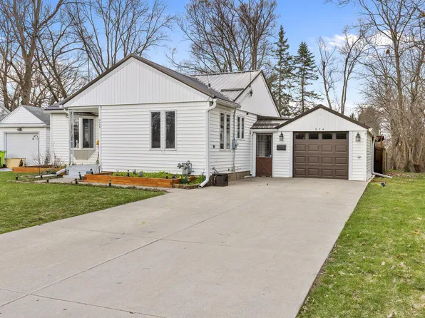 924 W Orange St, Greenville, MI 48838