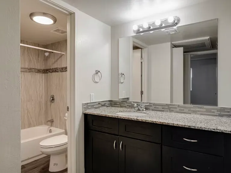 2080 N Trekell Rd #2 — Photo 5