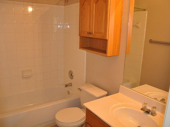 4th image of 202 N Pauley Dr