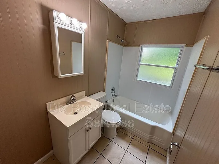 1739 Embury Park Rd — Photo 16