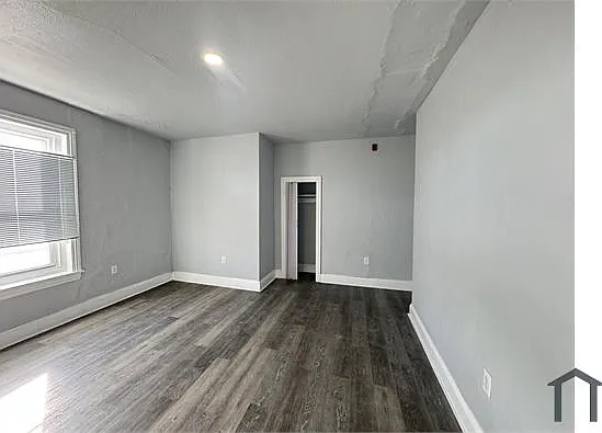 5229 Germantown Ave #6 — Photo 4