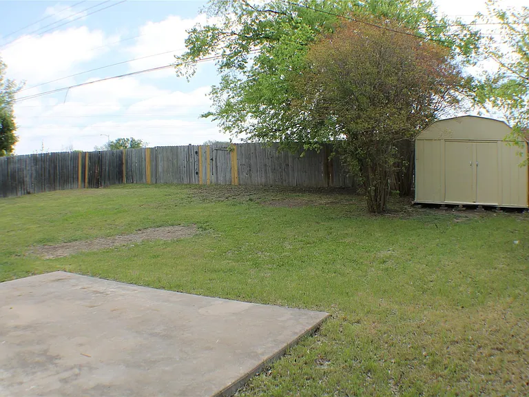 12711 Rampart St — Photo 22
