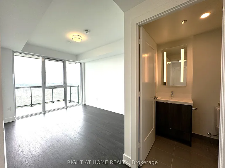 30 Inn On The Park Dr #4304 — Photo 26