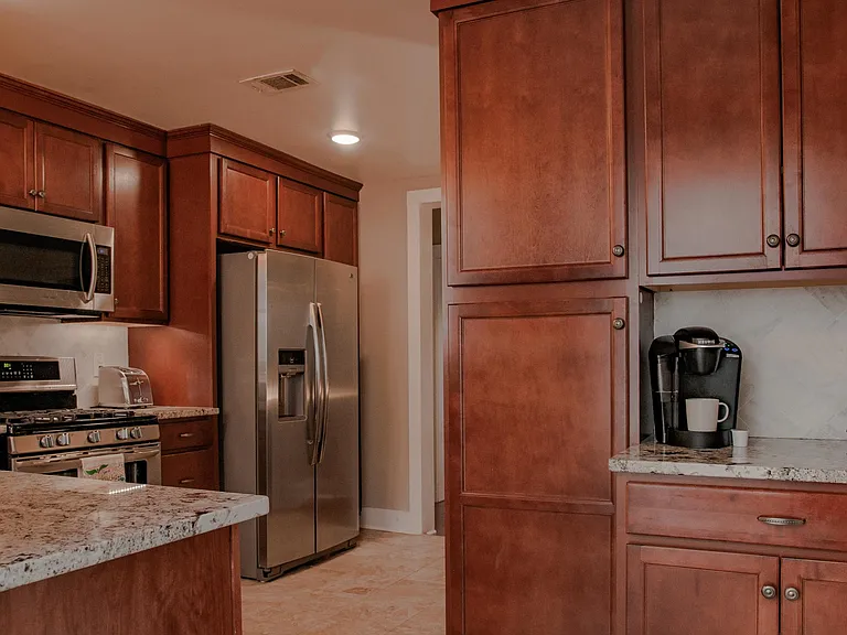 755 Berkeley Ave NW — Photo 14