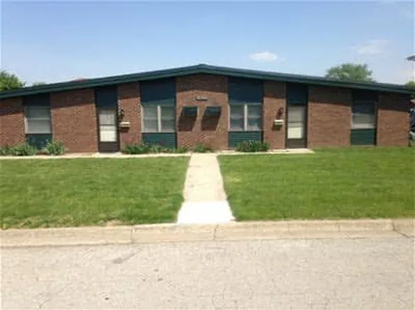 1004 Sheryl Ln, Normal, IL