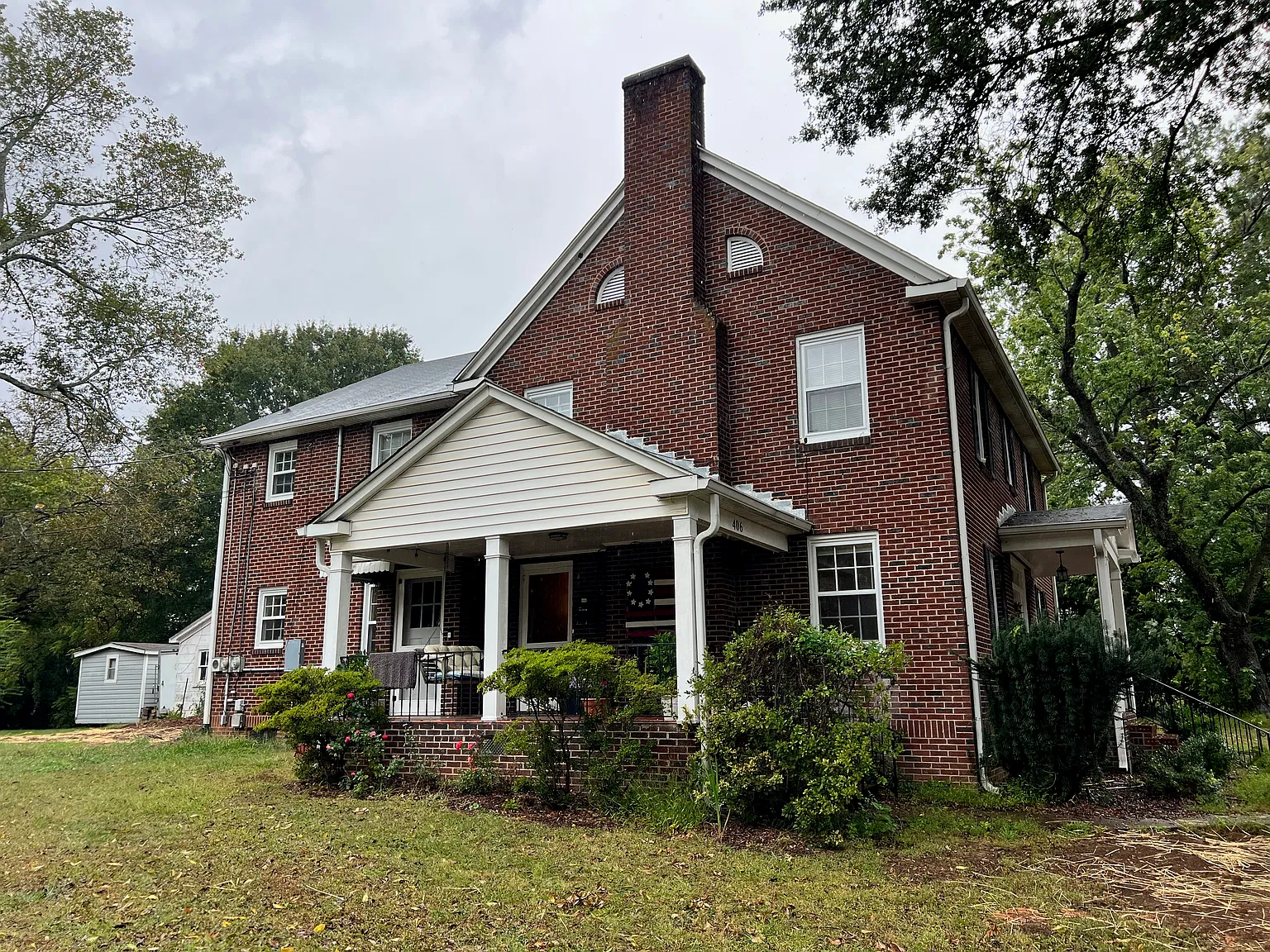 2 bed, 1400 sqft, $1,100 — Photo 2