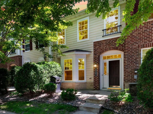 15404 Frost Path, Apple Valley, MN 55124