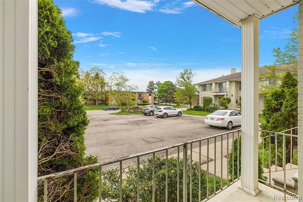 2 bed, 2.0 bath, 1012 sqft, $1,450 — Photo 3