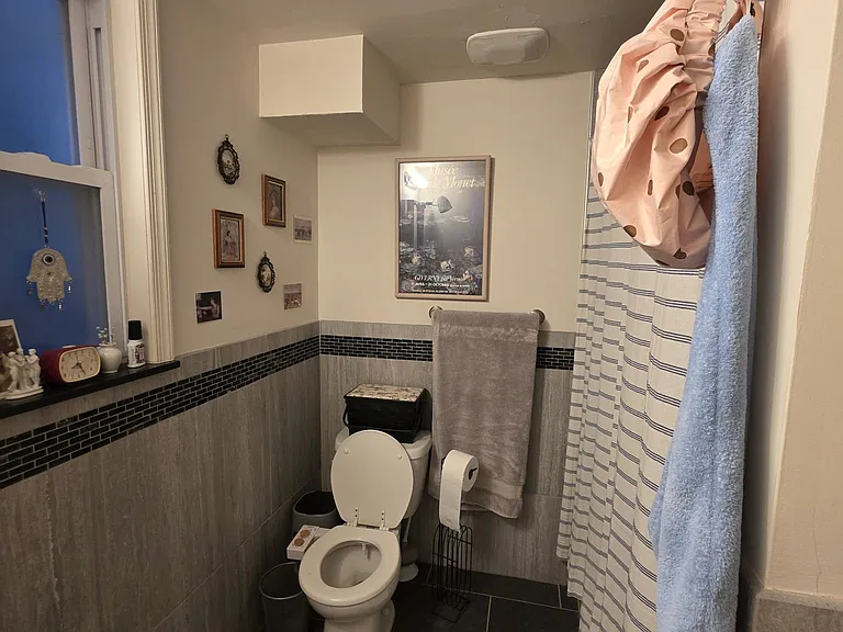 4115 Pine St #2R — Photo 10