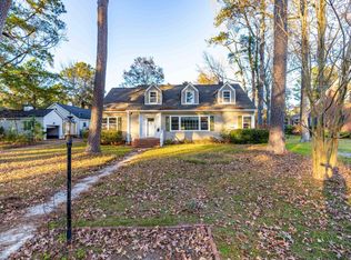 103 E Meadowbrook Dr, Smithfield, NC 27577