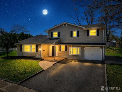 8 Starodub Dr, Milltown, NJ, 08850