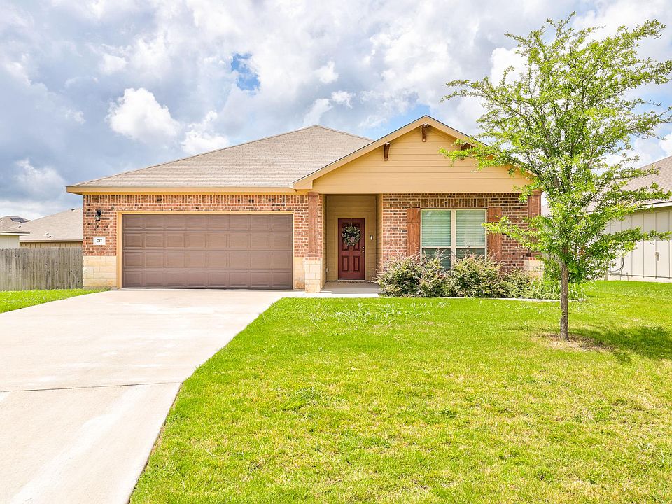 1st image of 717 Friar Tuck Dr
