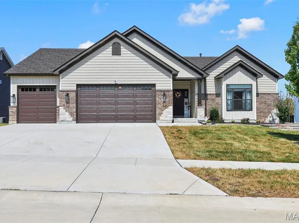293 Laurens Spring Ct, Lake Saint Louis, MO 63367