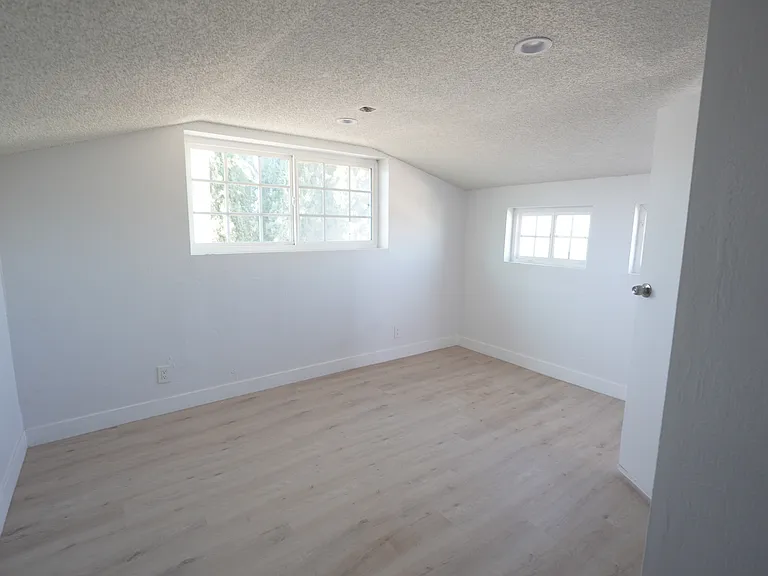 4545 W Columbia Way — Photo 17