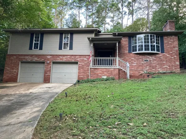 303 Ouita Cir, Russellville, AR 72802