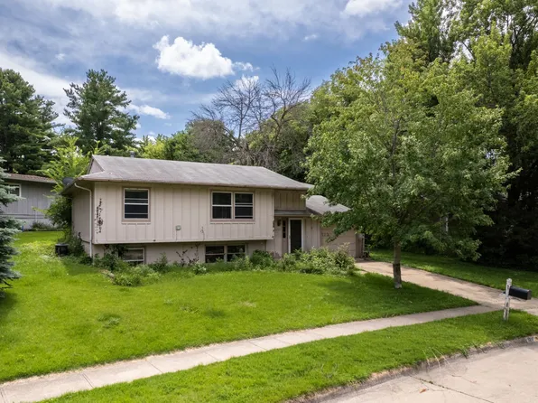 3237 Lake Forest Ave, Iowa City, IA 52245